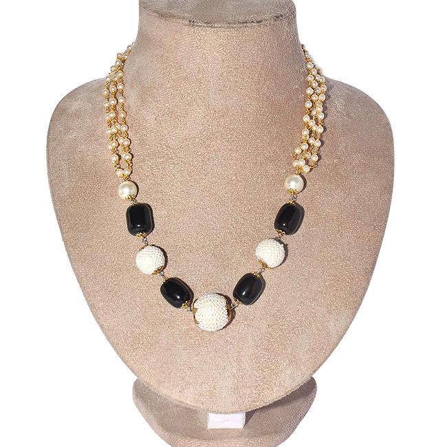 GOLD PLATED WITH BEADS SIMULATED BLACK ONEYX PEARL